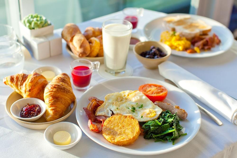 Embassy By Hilton 4* College Station