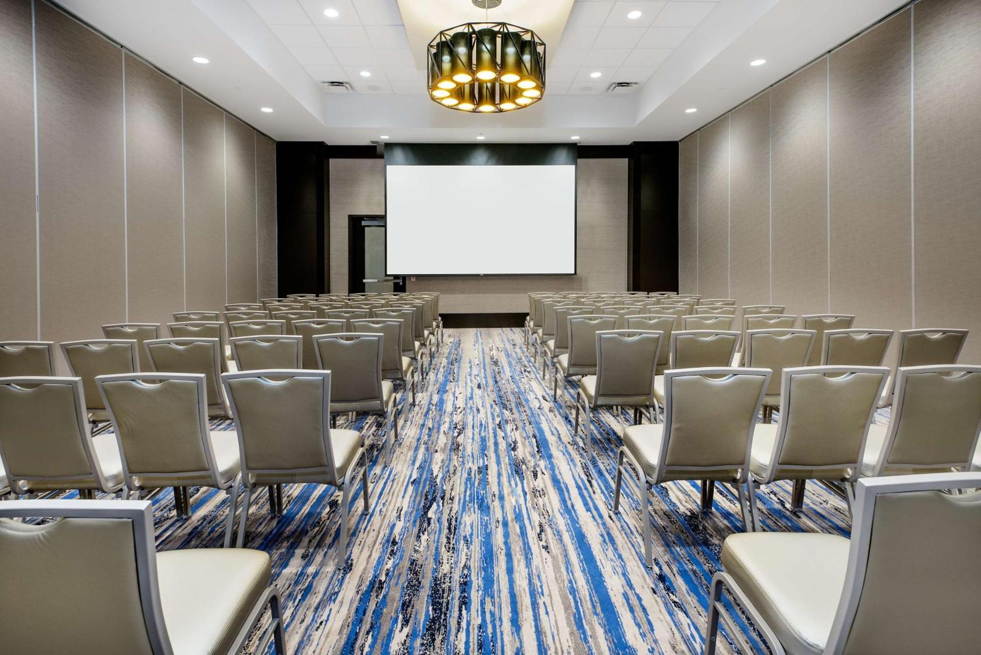 Embassy By Hilton 4*